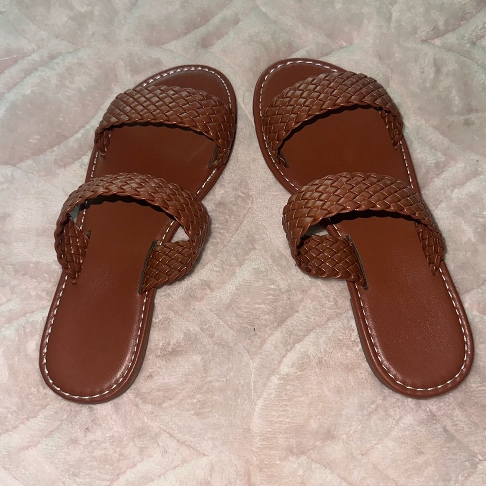 Open Toe Slides - Picture 2 of 3